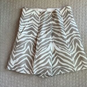 Lafayette 148 linen short. Size 6.